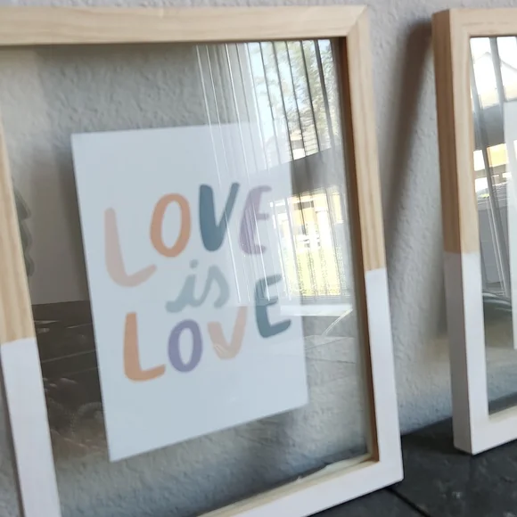 2 - LOVE 💕 8x10 Home Décor Glass Love is Love & Je T'aime Pastel colors - Picture 5 of 5